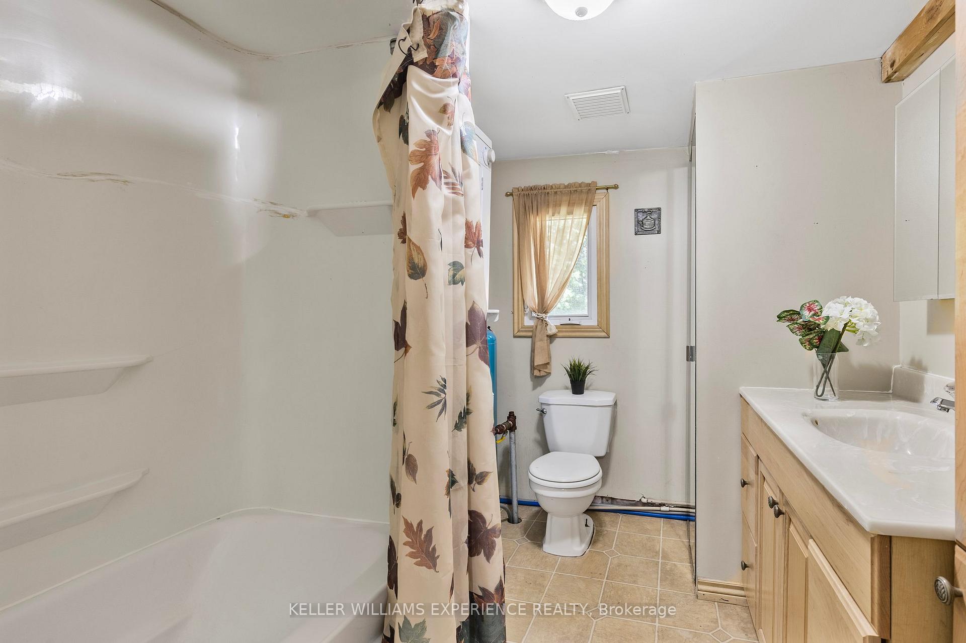 Photo 15 of 10 Simcoe Road, Oro-Medonte, Rural Oro-Medonte — HOMEH