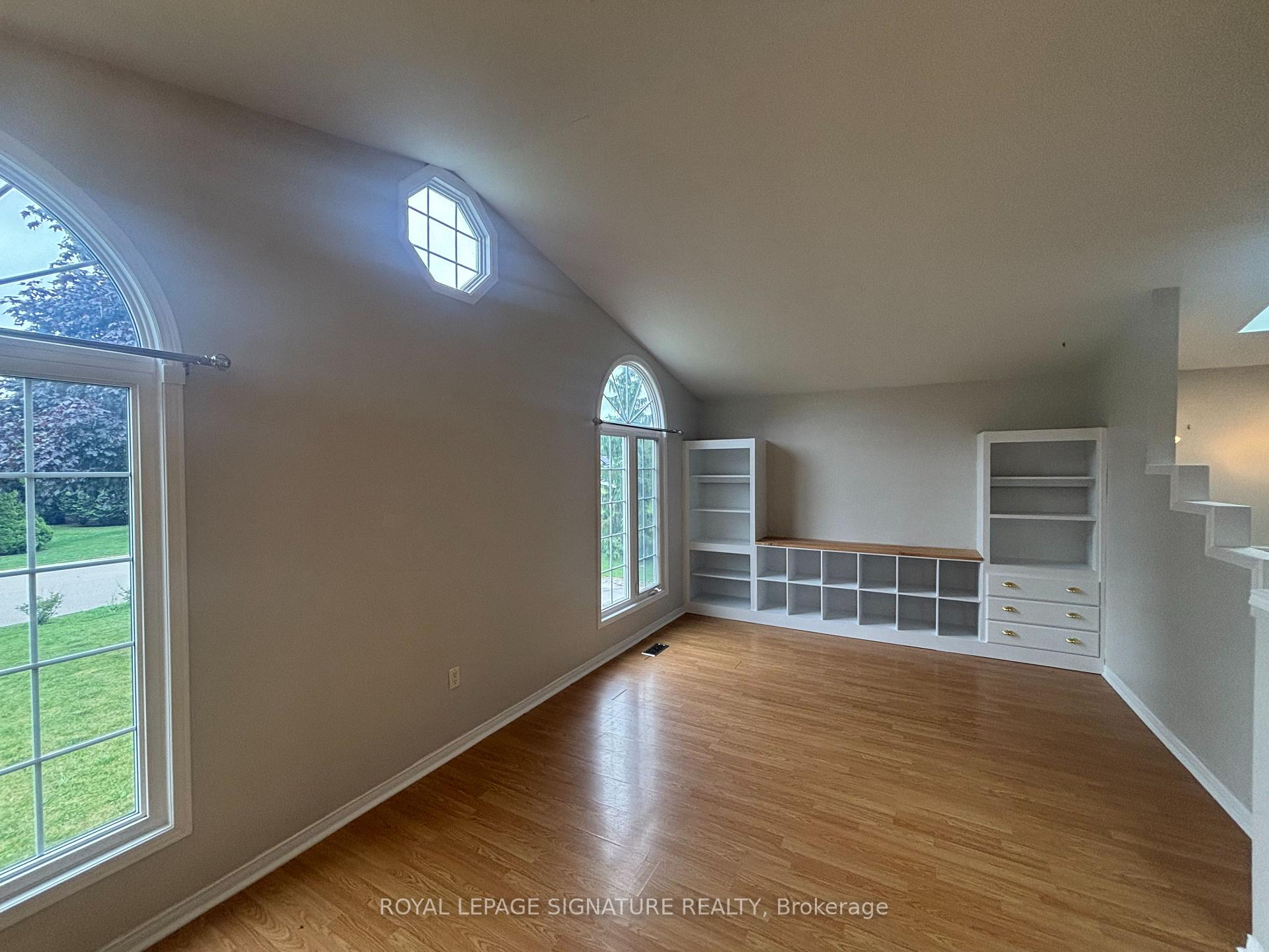 Photo 4 of 23 Marley Crescent, Haldimand — HOMEH
