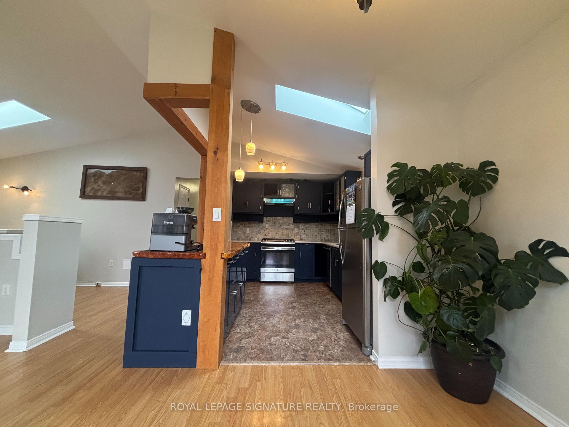 Photo 8 of 23 Marley Crescent, Haldimand — HOMEH