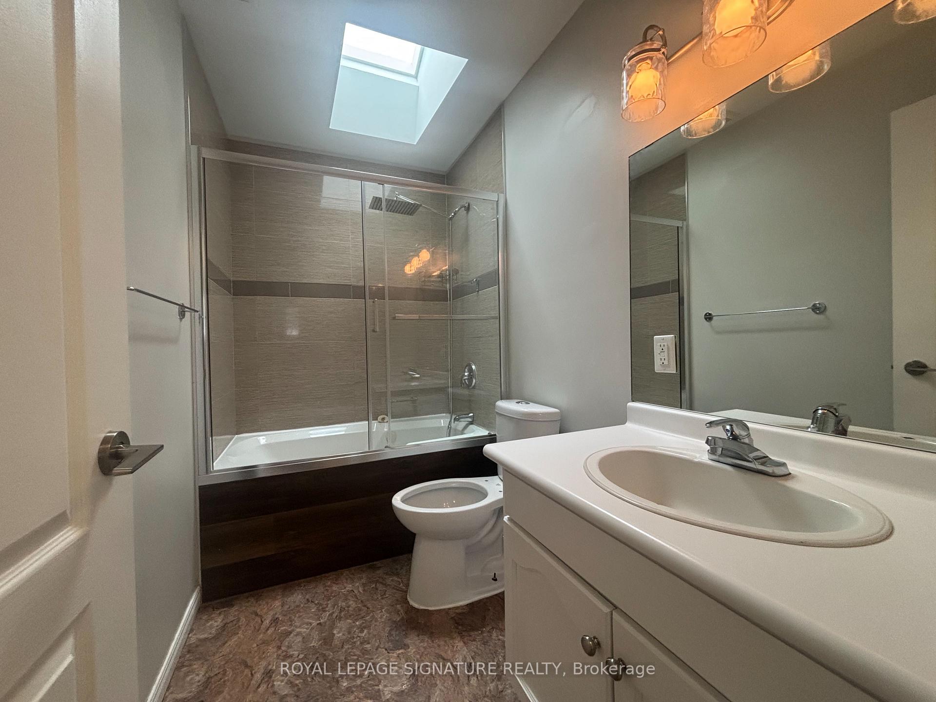 Photo 13 of 23 Marley Crescent, Haldimand — HOMEH
