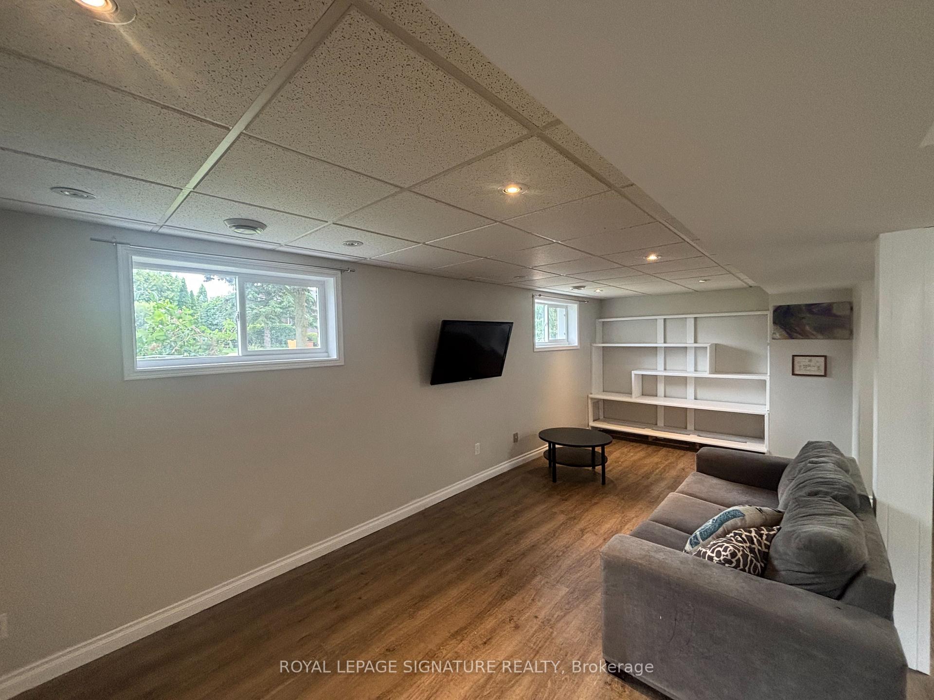 Photo 21 of 23 Marley Crescent, Haldimand — HOMEH
