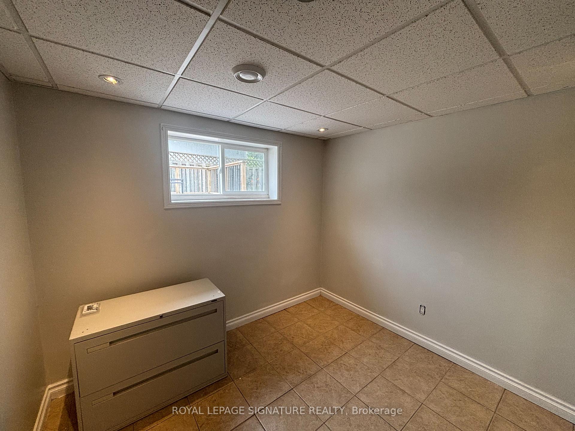 Photo 31 of 23 Marley Crescent, Haldimand — HOMEH