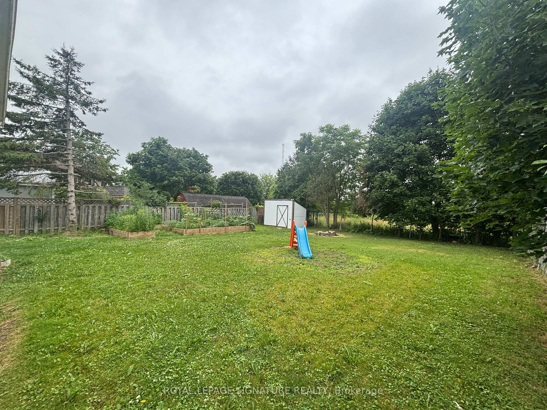 Photo 34 of 23 Marley Crescent, Haldimand — HOMEH
