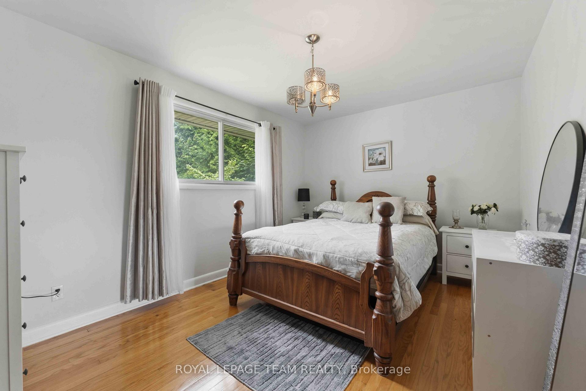Photo 22 of 1155 Agincourt Road, Ottawa, Copeland Park — HOMEH