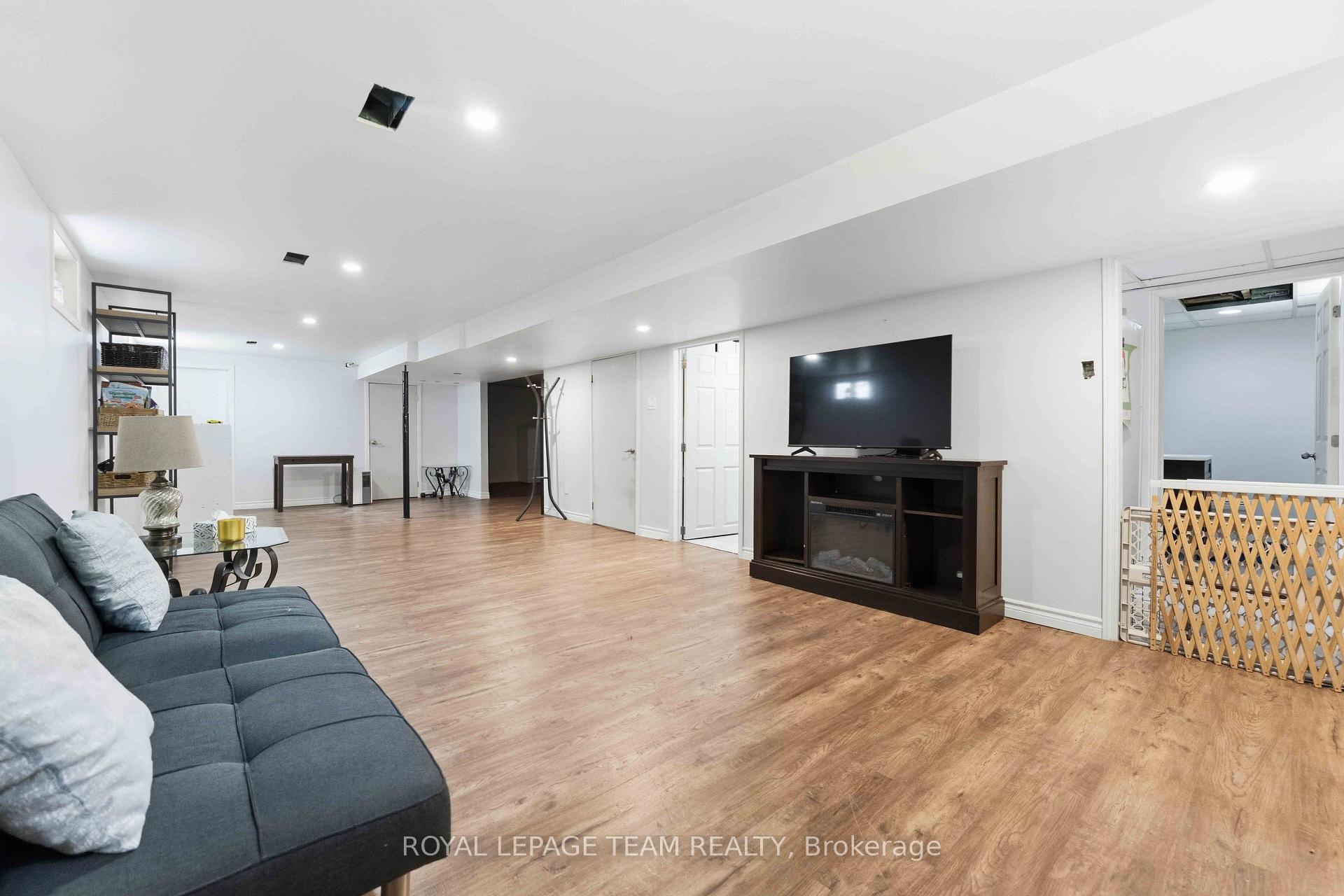 Photo 28 of 1155 Agincourt Road, Ottawa, Copeland Park — HOMEH