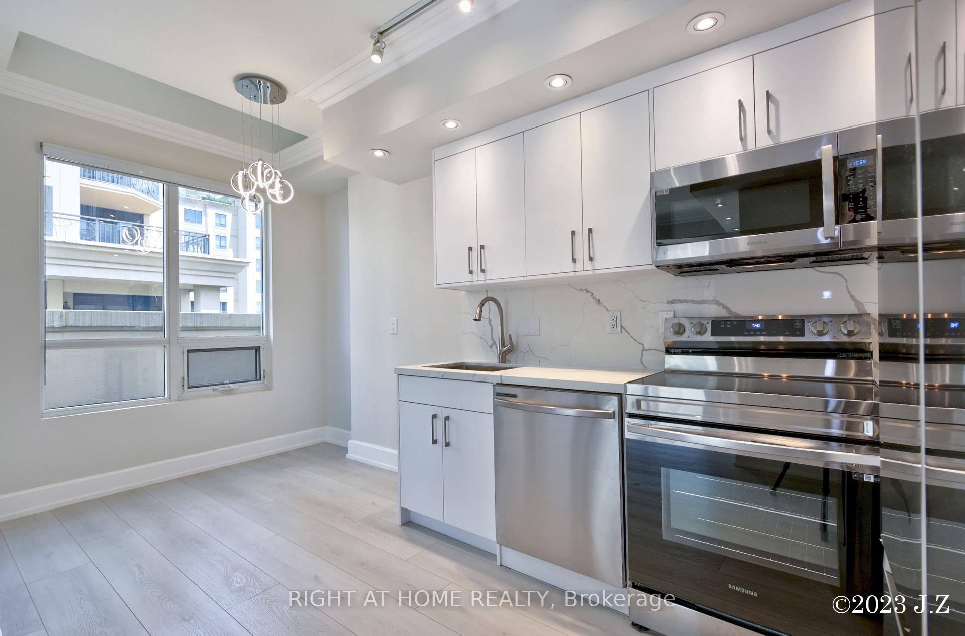 Photo 5 of Unit PH15, 650 Sheppard Avenue E, North York, Bayview Village — HOMEH