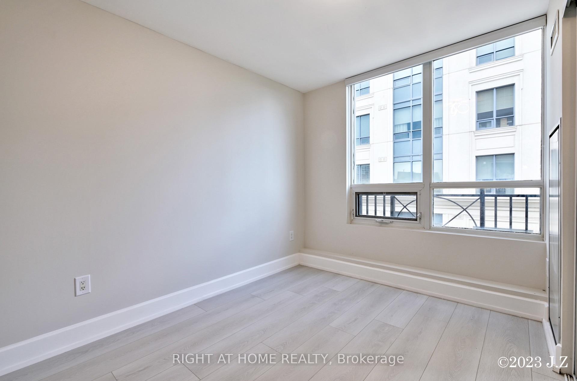 Photo 17 of Unit PH15, 650 Sheppard Avenue E, North York, Bayview Village — HOMEH
