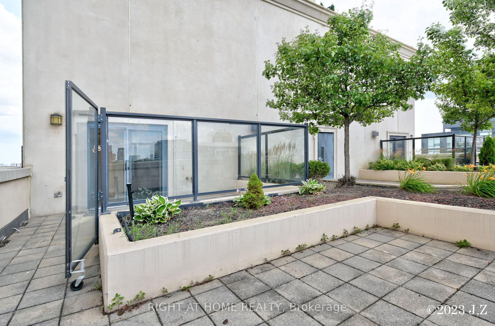 Photo 23 of Unit PH15, 650 Sheppard Avenue E, North York, Bayview Village — HOMEH