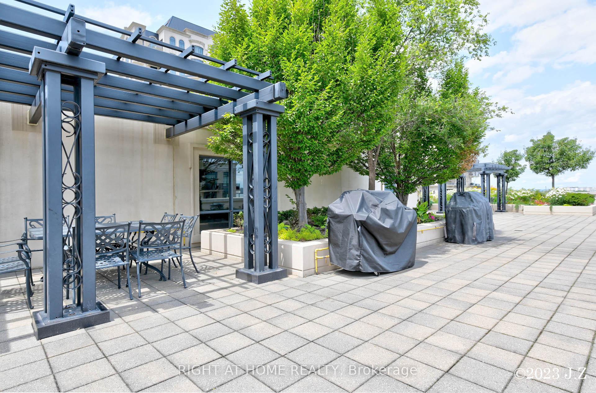 Photo 24 of Unit PH15, 650 Sheppard Avenue E, North York, Bayview Village — HOMEH