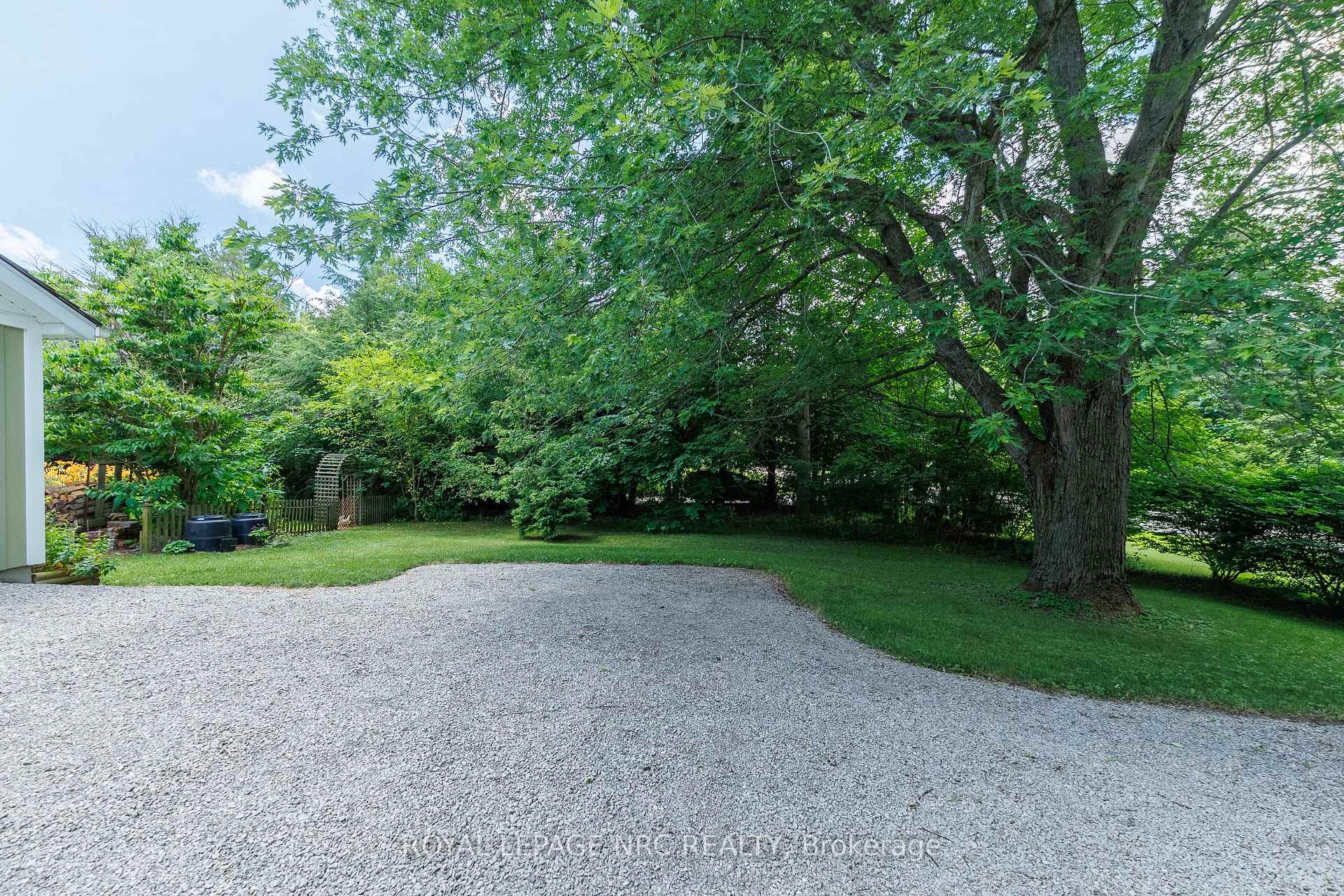 Photo 3 of 508 Welland Road, Pelham, Fenwick — HOMEH