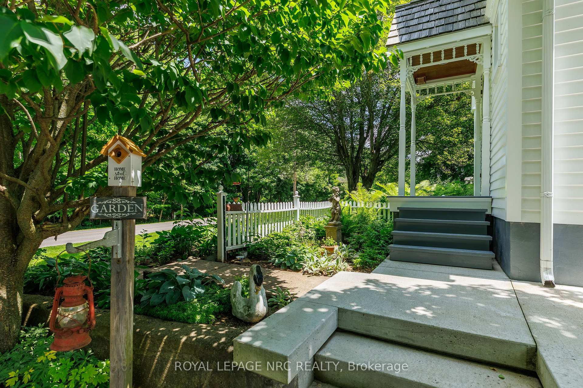 Photo 4 of 508 Welland Road, Pelham, Fenwick — HOMEH