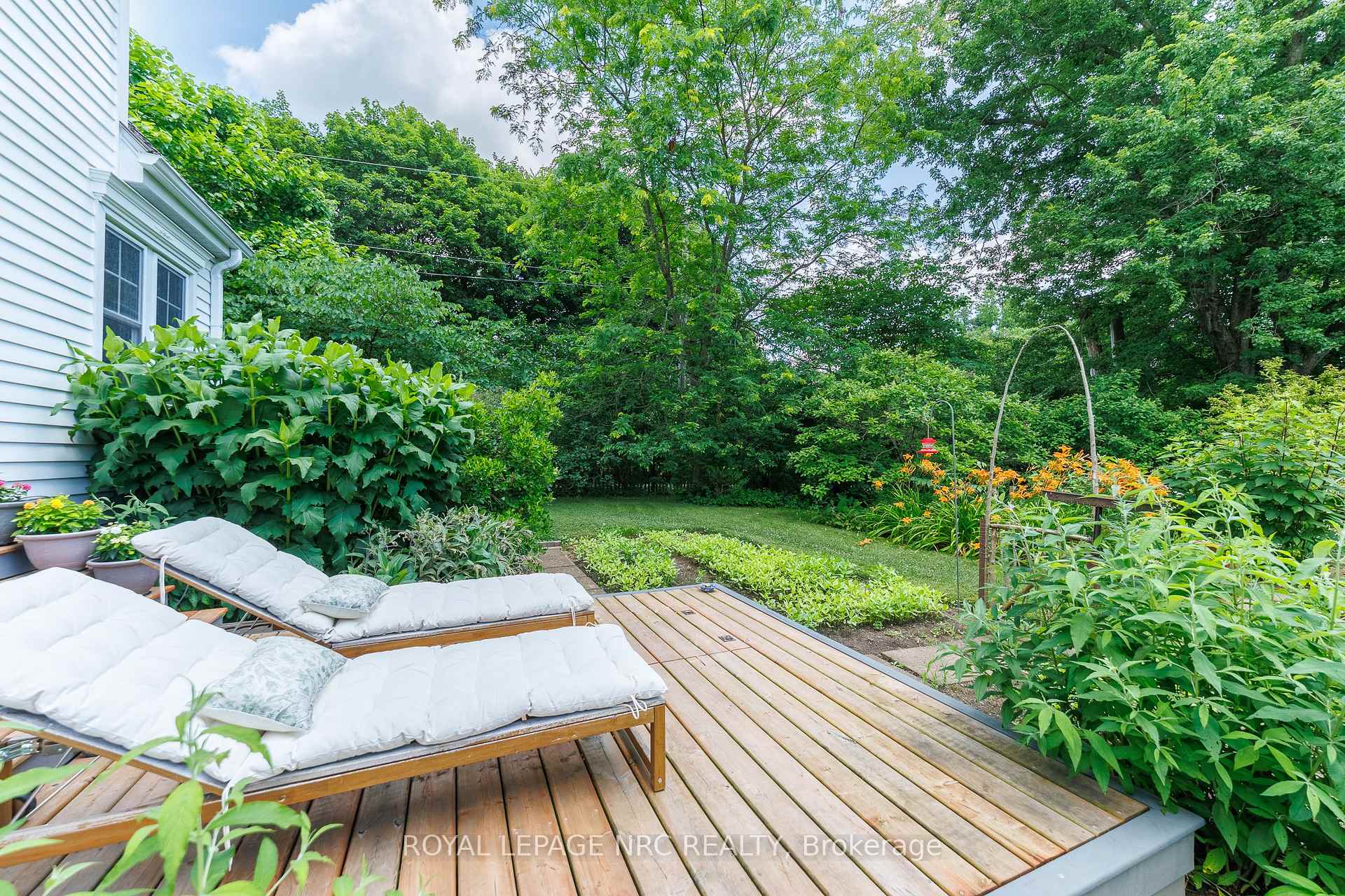Photo 22 of 508 Welland Road, Pelham, Fenwick — HOMEH