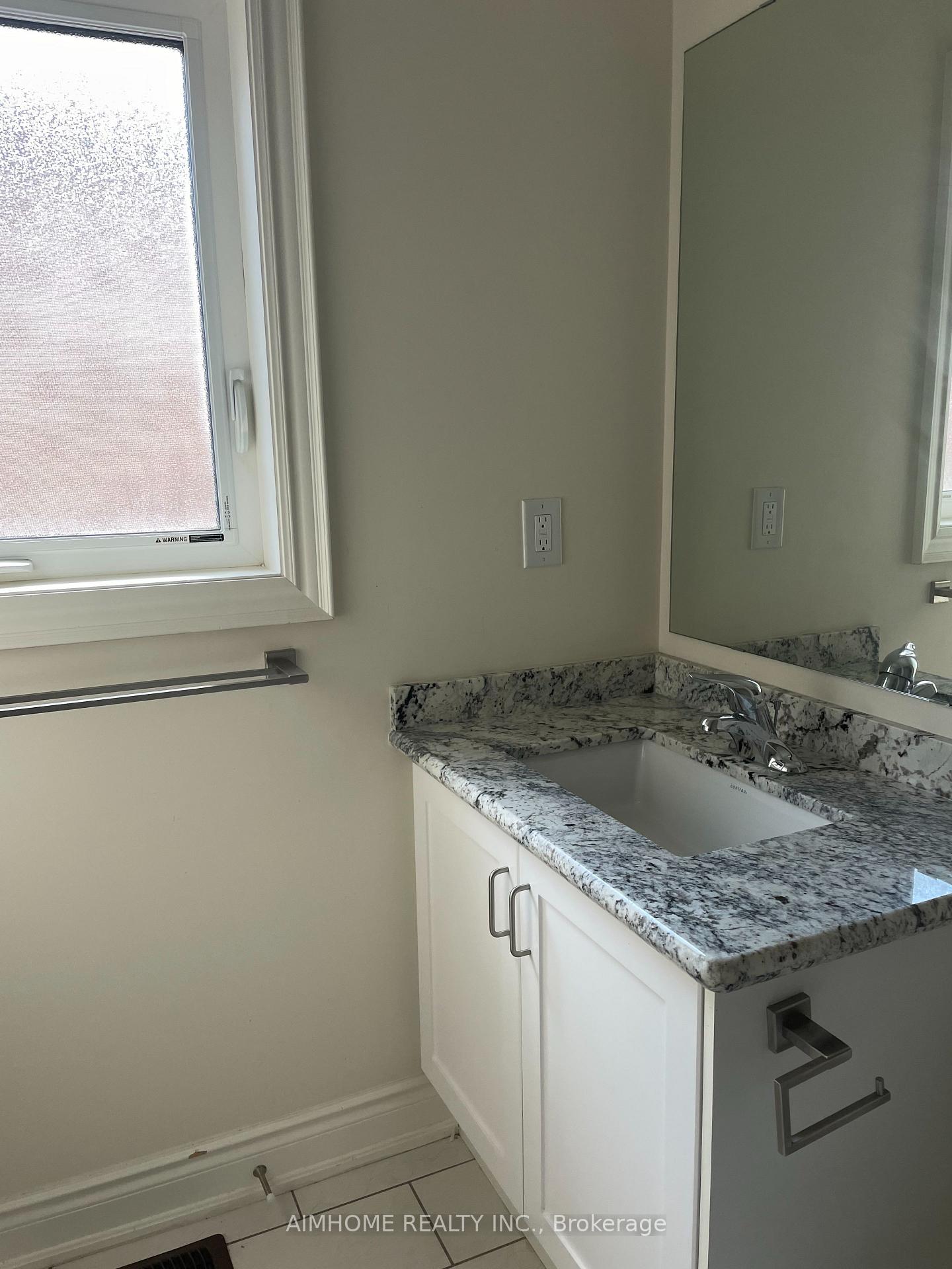 Photo 5 of Unit #1 Master, 403 Grindstone Trail, Oakville, Joshua Meadows — HOMEH