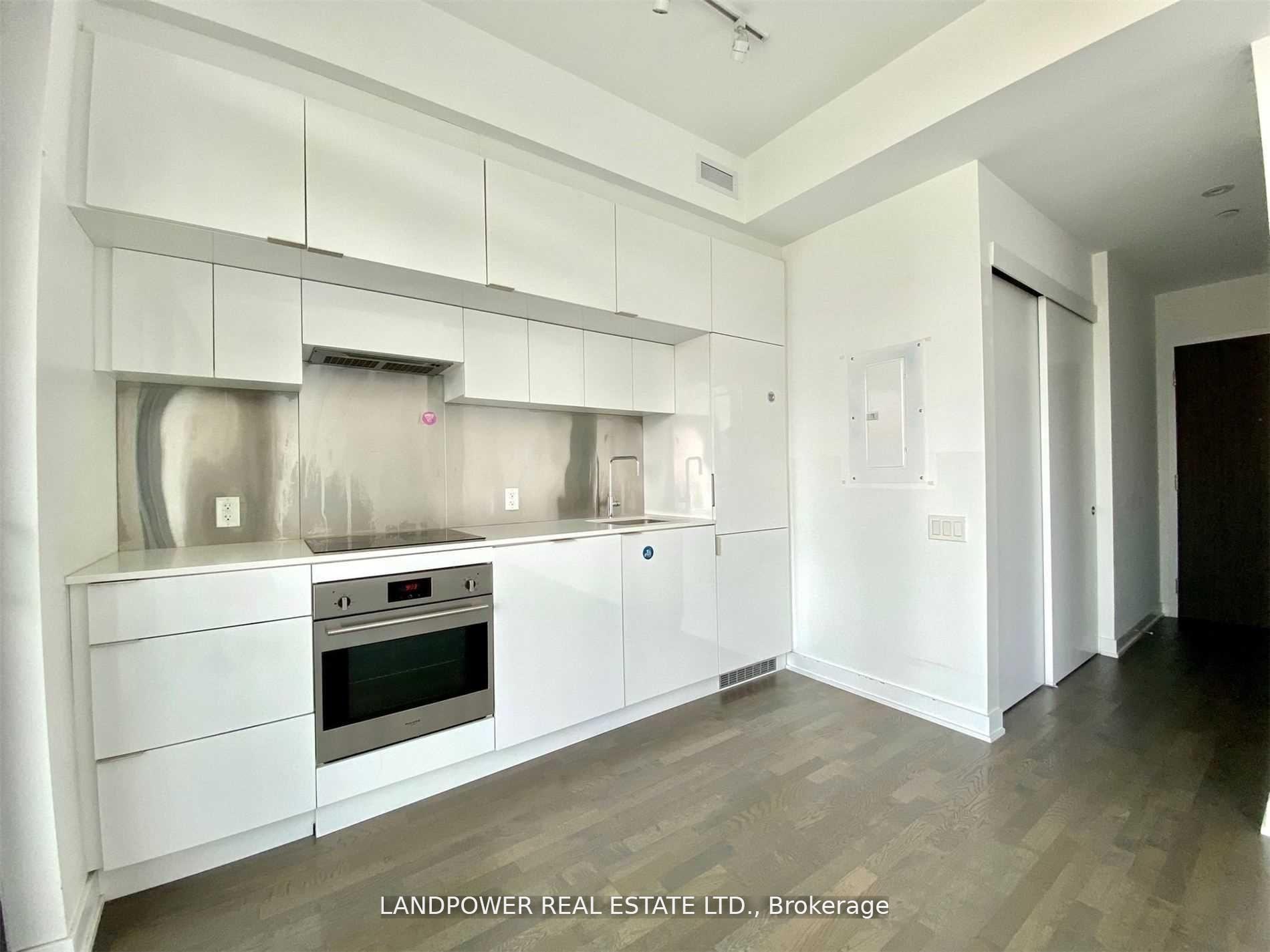 Photo 6 of Unit 804, 185 Roehampton Avenue, Toronto, Mount Pleasant West — HOMEH