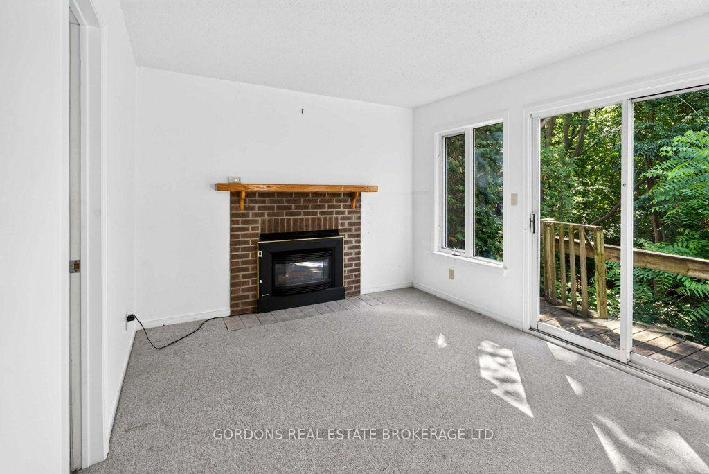Photo 9 of 30 Limeridge Drive, Kingston, Kingston East (Incl Barret Crt) — HOMEH