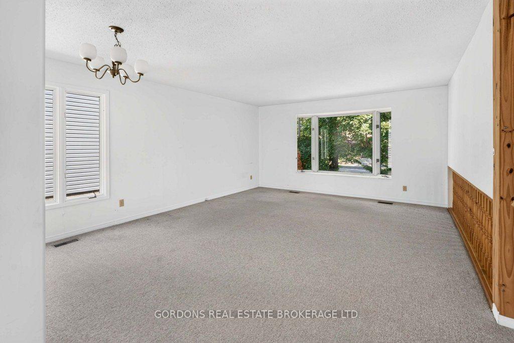 Photo 14 of 30 Limeridge Drive, Kingston, Kingston East (Incl Barret Crt) — HOMEH
