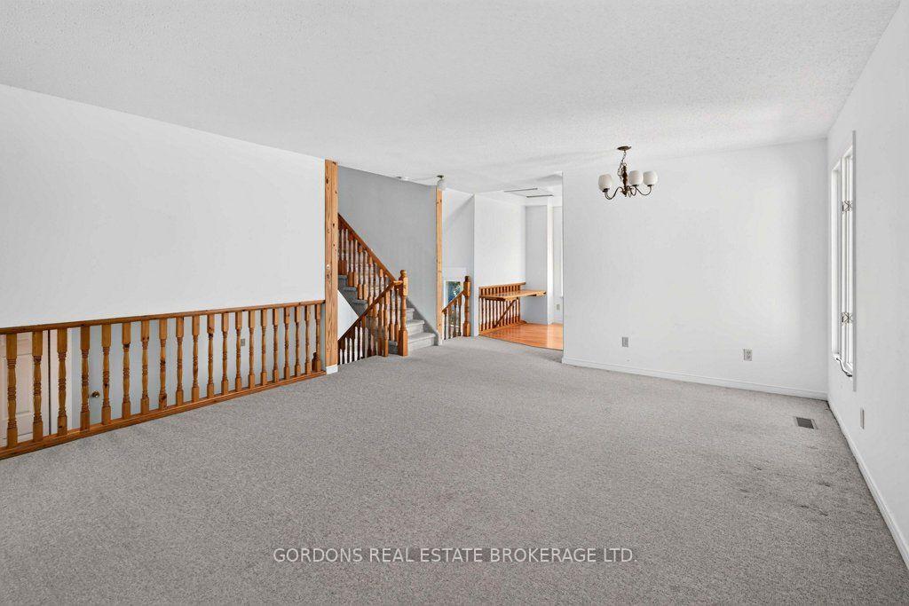 Photo 24 of 30 Limeridge Drive, Kingston, Kingston East (Incl Barret Crt) — HOMEH