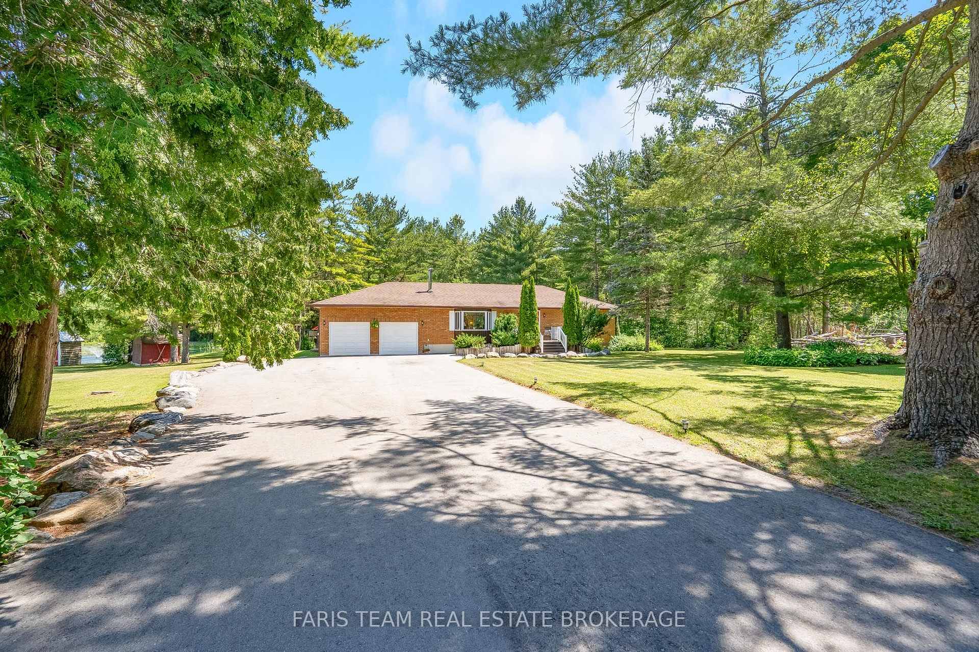 Photo 3 of 5645 Line 8 N, Oro-Medonte, Moonstone — HOMEH