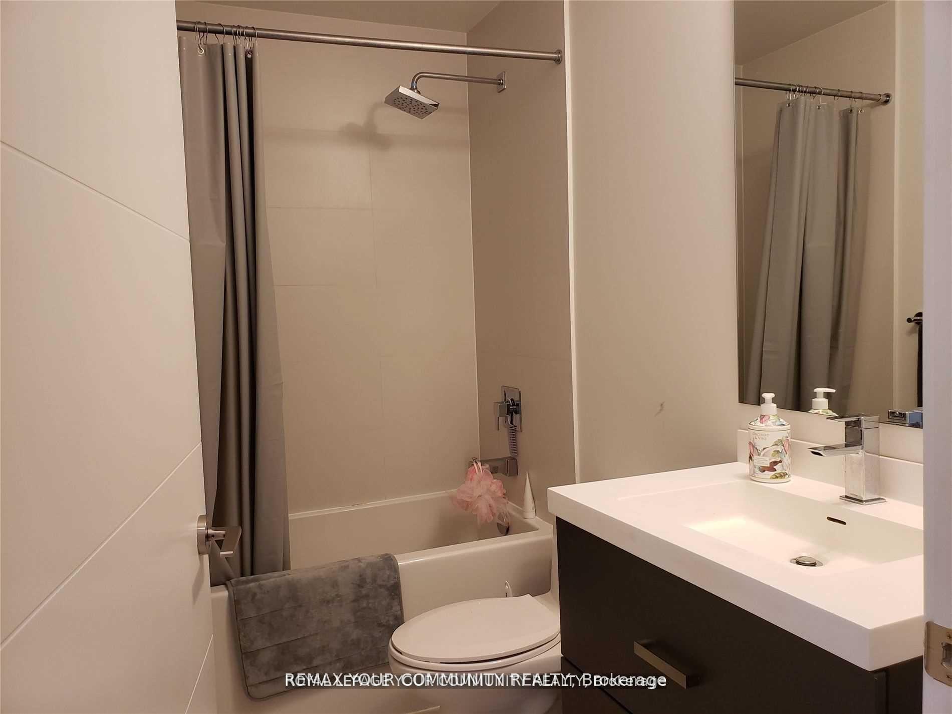 Photo 10 of Unit 02, 50 Wellesley Street E, Toronto, Church-Yonge Corridor — HOMEH