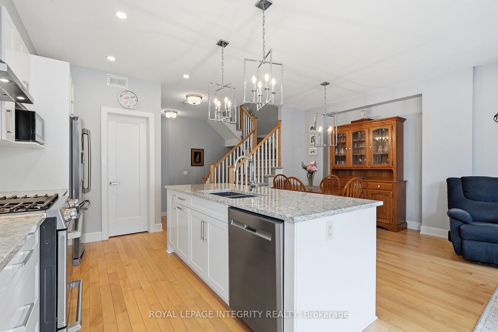 Photo 10 of 120 Kestrel Street, Ottawa, Blossom Park/Kemp Park/Findlay Creek — HOMEH