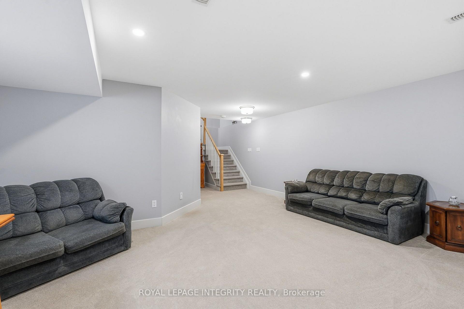 Photo 31 of 120 Kestrel Street, Ottawa, Blossom Park/Kemp Park/Findlay Creek — HOMEH