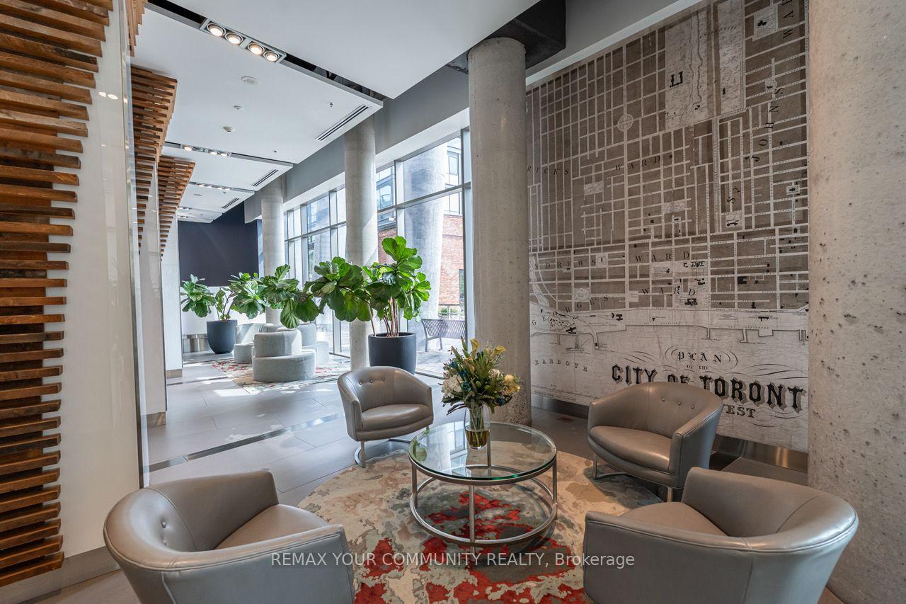 Photo 3 of Unit 3704, 70 Distillery Lane, Toronto, Waterfront Communities — HOMEH