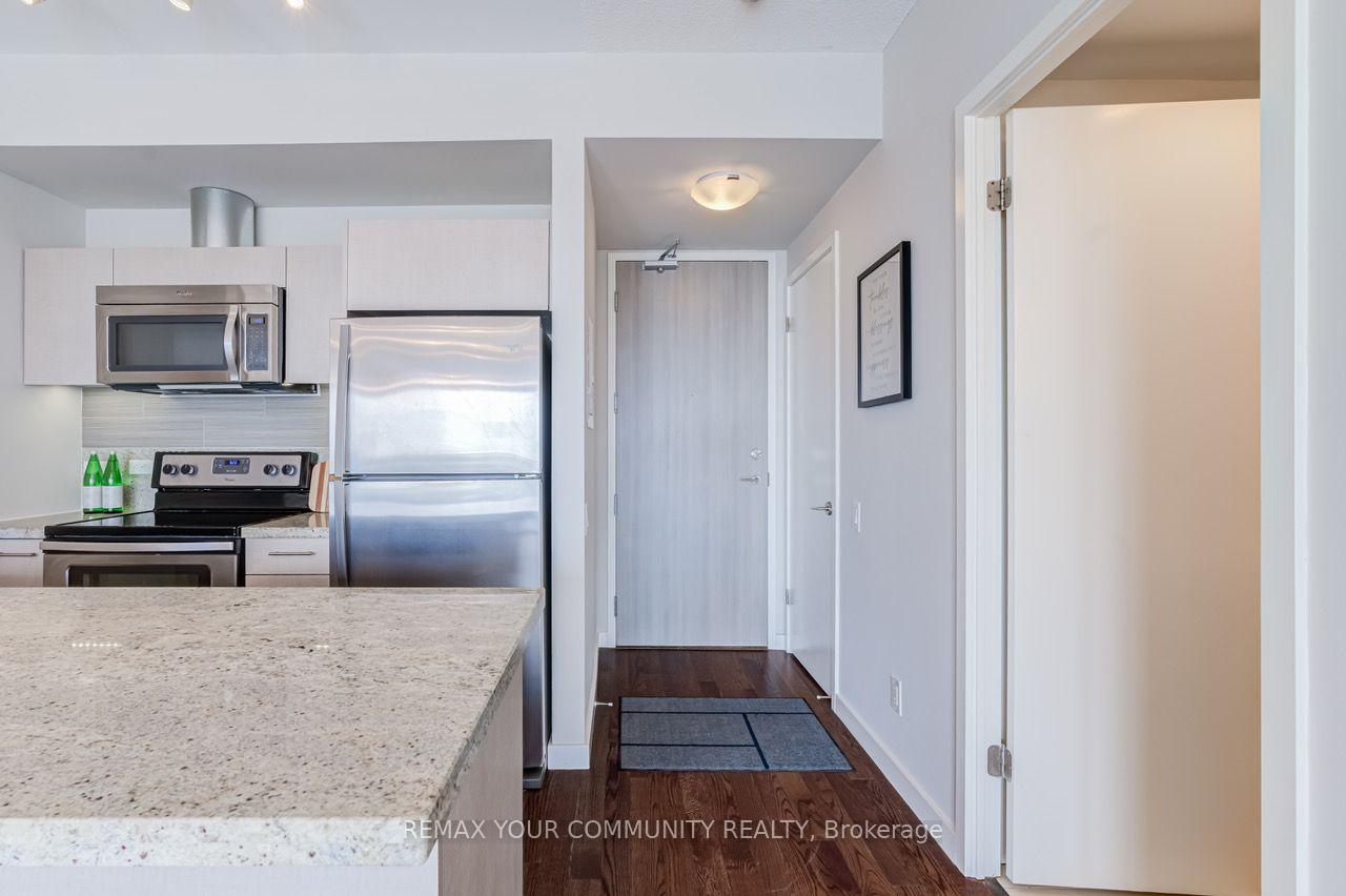 Photo 6 of Unit 3704, 70 Distillery Lane, Toronto, Waterfront Communities — HOMEH