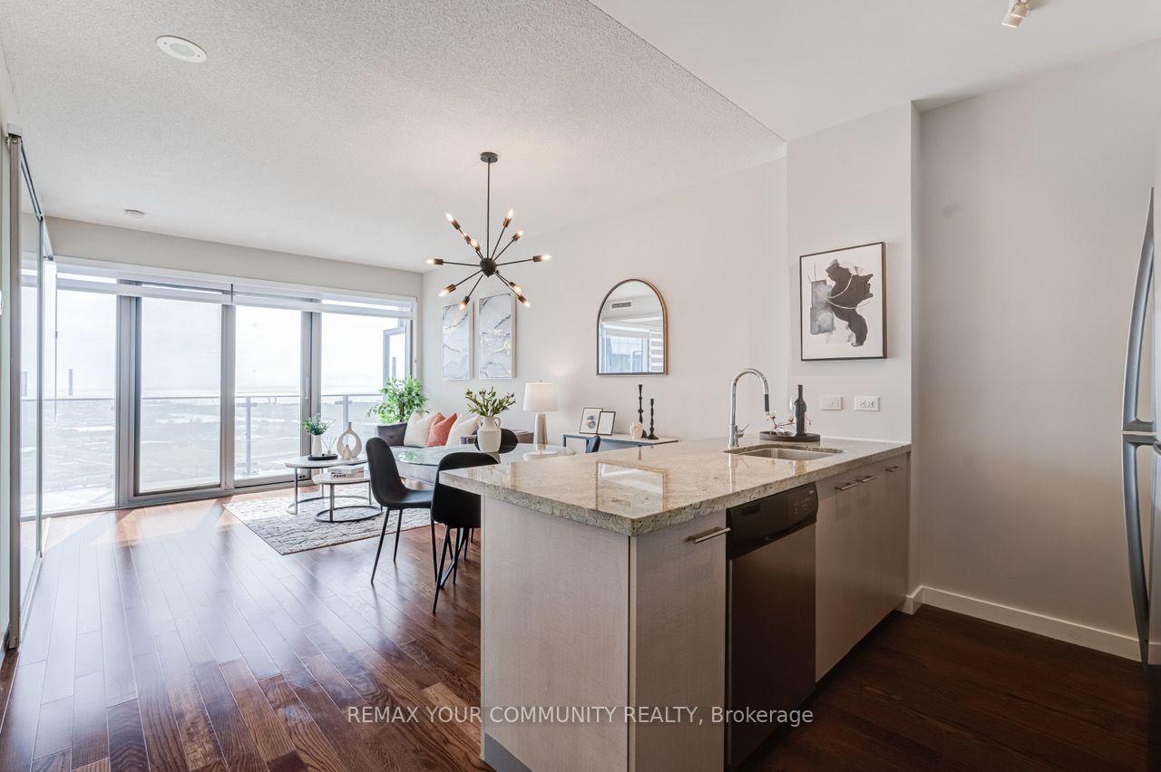 Photo 9 of Unit 3704, 70 Distillery Lane, Toronto, Waterfront Communities — HOMEH