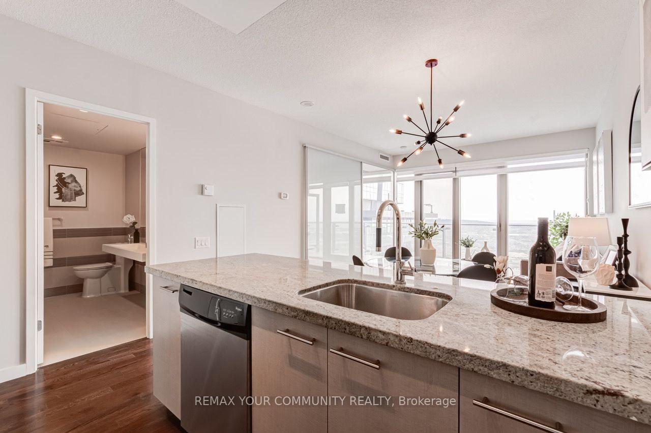 Photo 11 of Unit 3704, 70 Distillery Lane, Toronto, Waterfront Communities — HOMEH