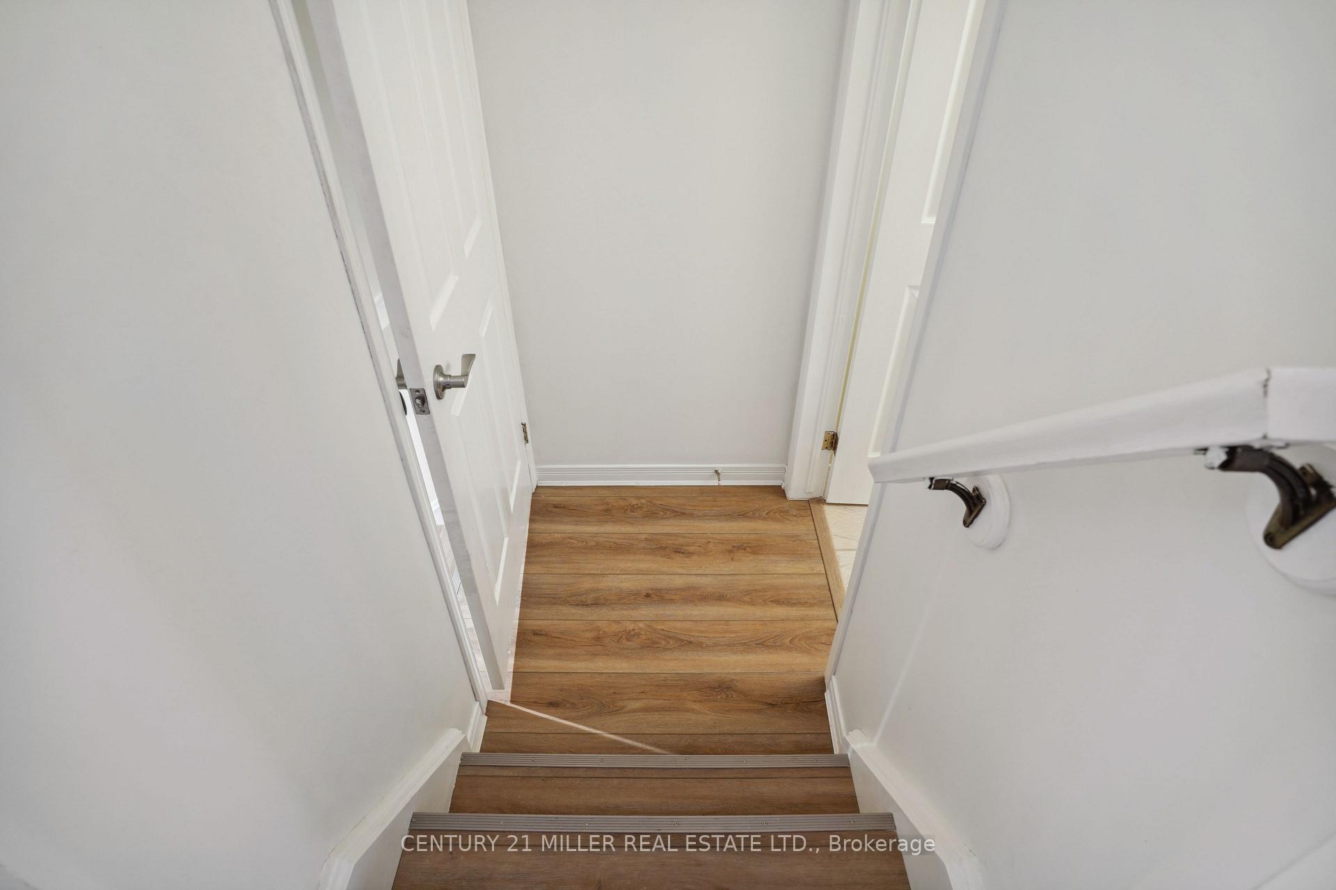 Photo 27 of 1383 Tobyn Drive, Burlington, Tansley — HOMEH