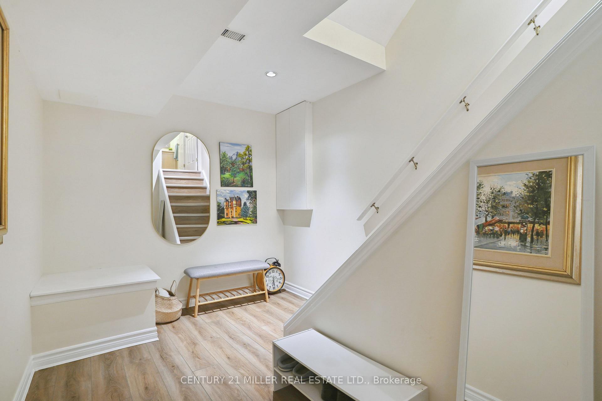 Photo 30 of 1383 Tobyn Drive, Burlington, Tansley — HOMEH