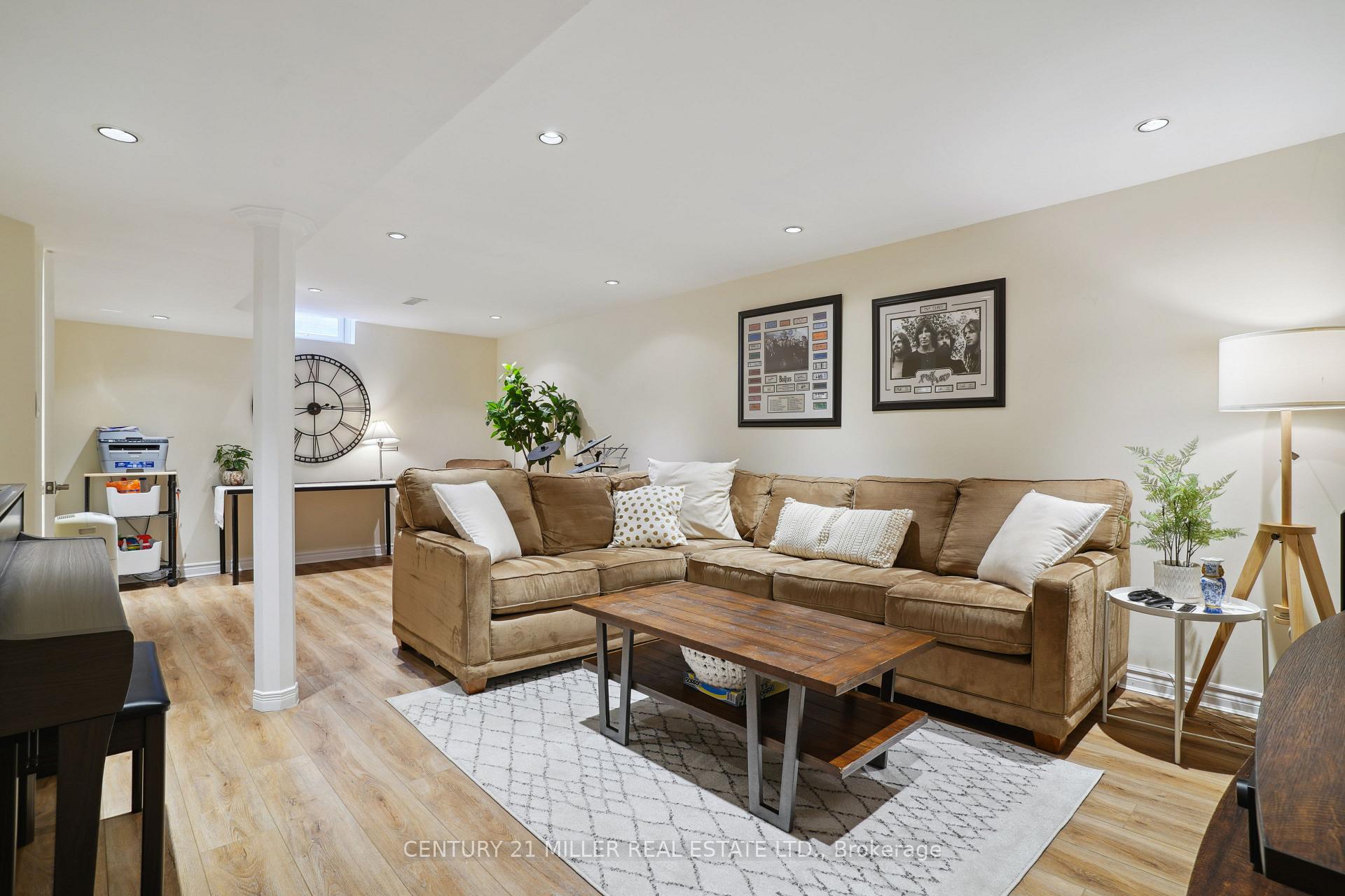 Photo 31 of 1383 Tobyn Drive, Burlington, Tansley — HOMEH