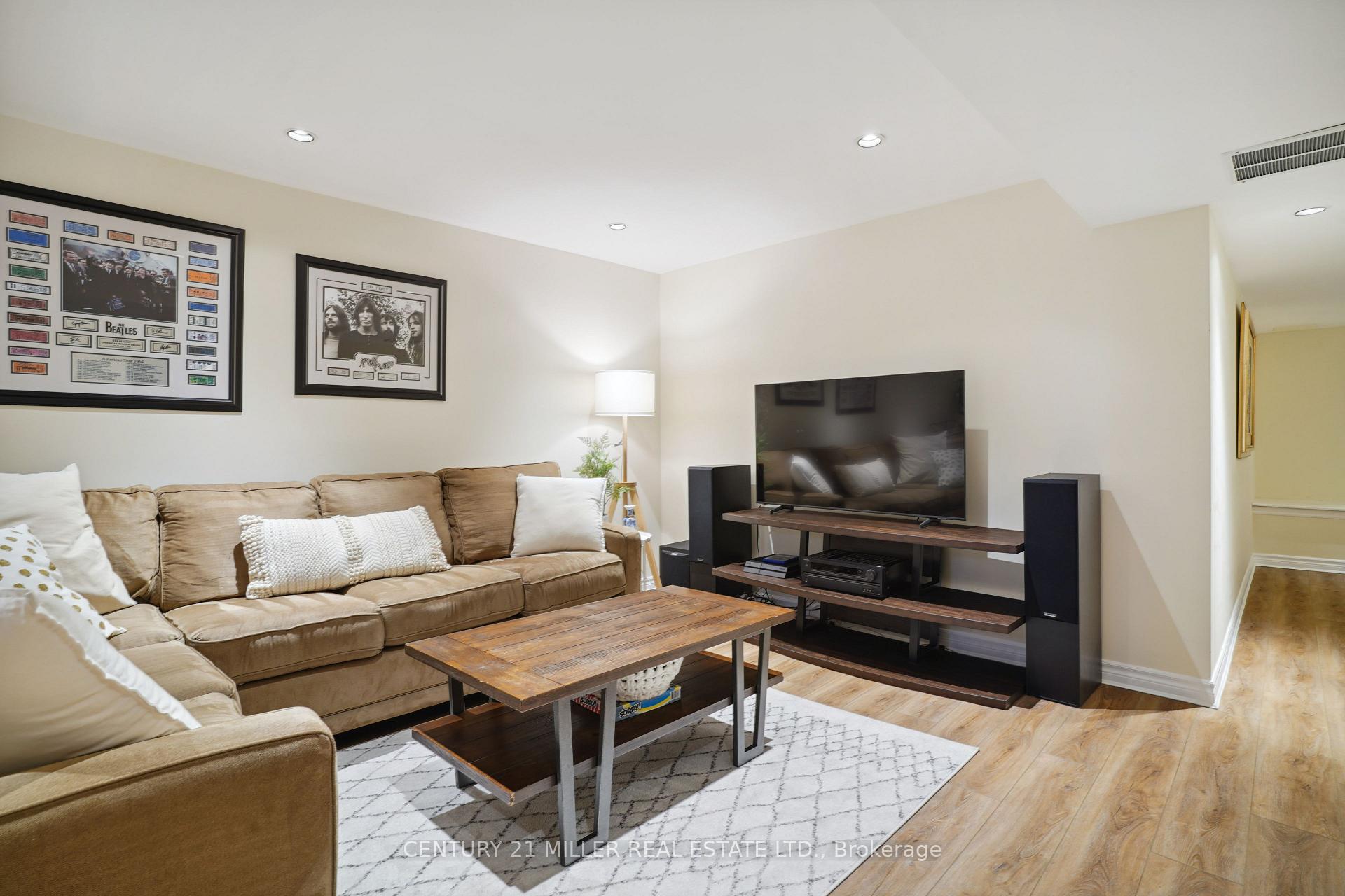 Photo 32 of 1383 Tobyn Drive, Burlington, Tansley — HOMEH