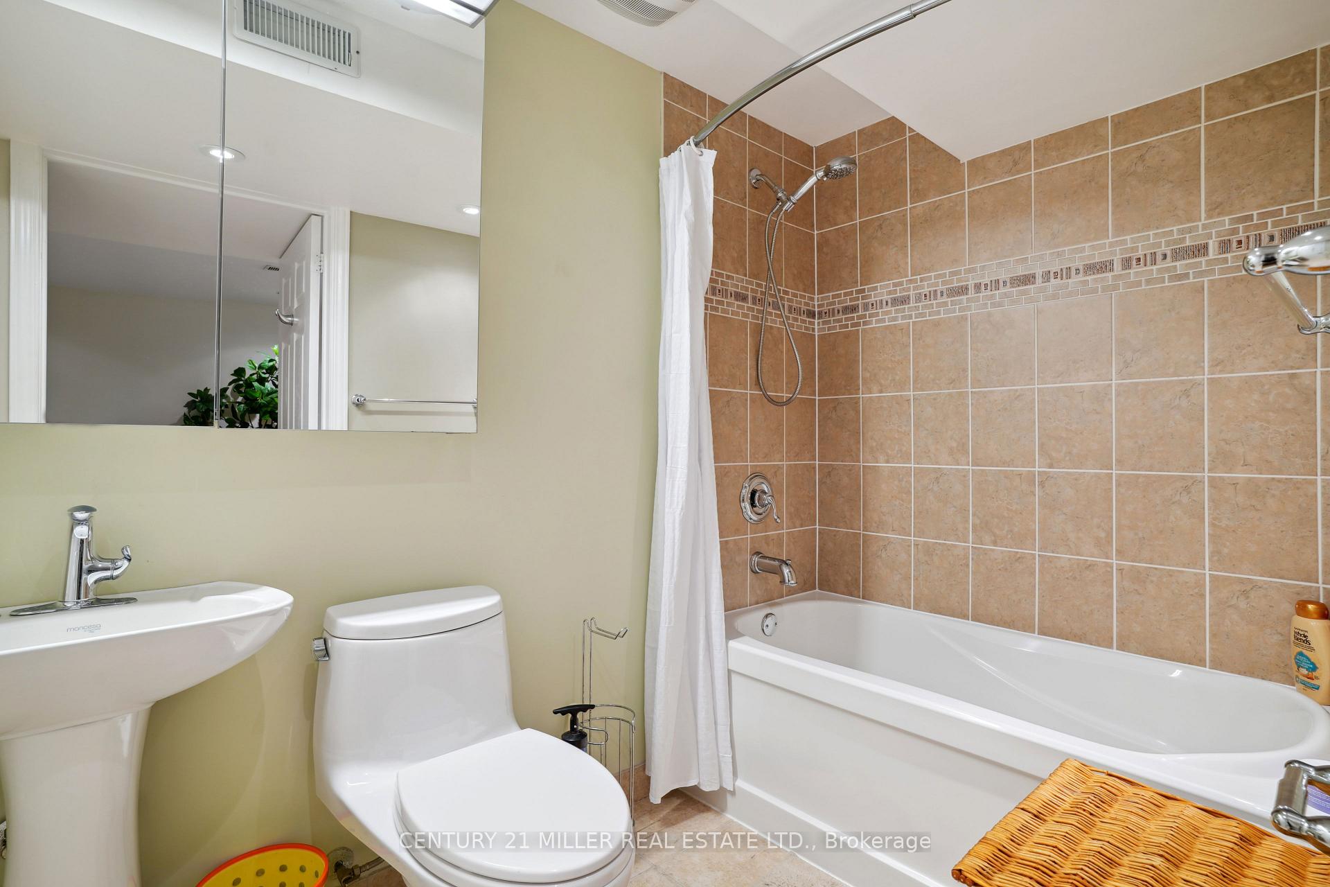 Photo 34 of 1383 Tobyn Drive, Burlington, Tansley — HOMEH