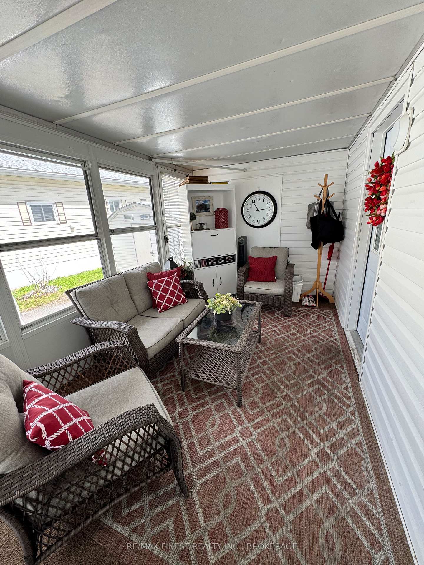 Photo 2 of 13 Wentworth Drive, Kingston, Rideau — HOMEH