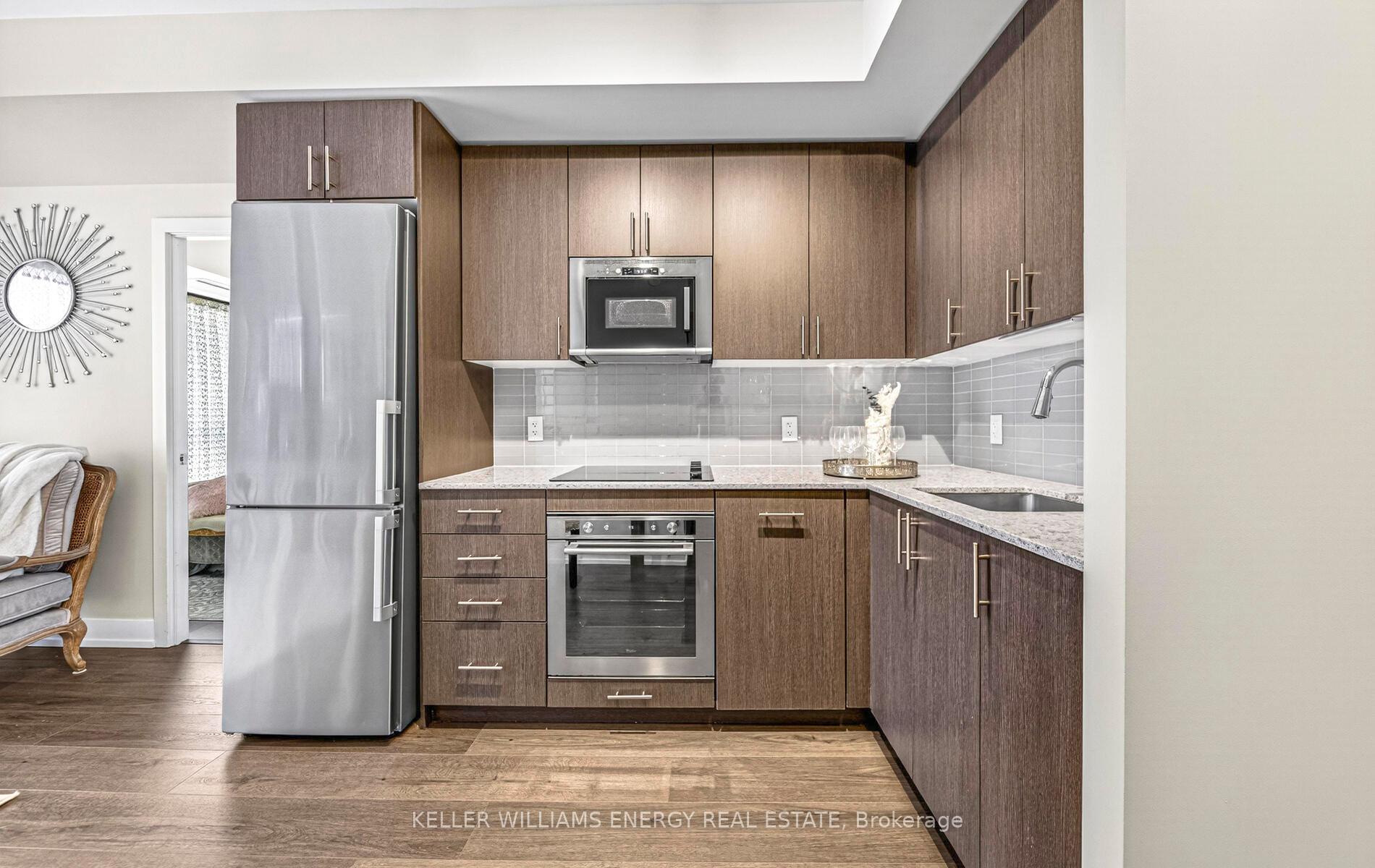 Photo 6 of Unit 405, 2550 Simcoe Street N, Oshawa, Windfields — HOMEH