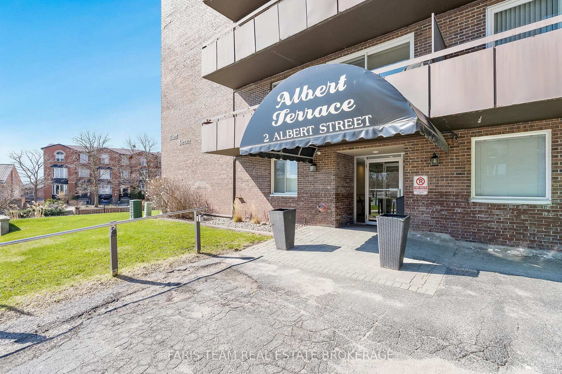 Photo 3 of Unit 48, 2 Albert Street, Barrie, North Shore — HOMEH