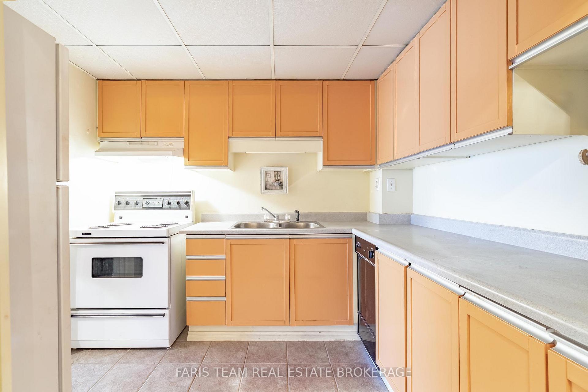 Photo 5 of Unit 48, 2 Albert Street, Barrie, North Shore — HOMEH