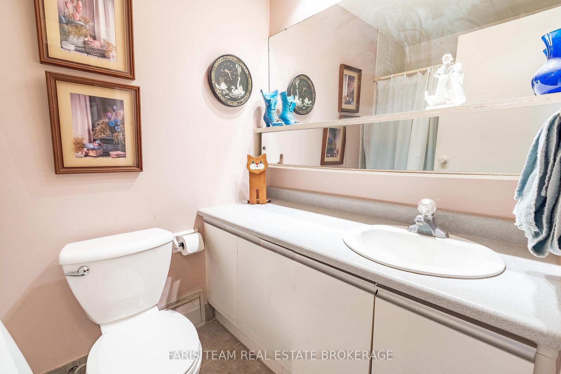 Photo 17 of Unit 48, 2 Albert Street, Barrie, North Shore — HOMEH