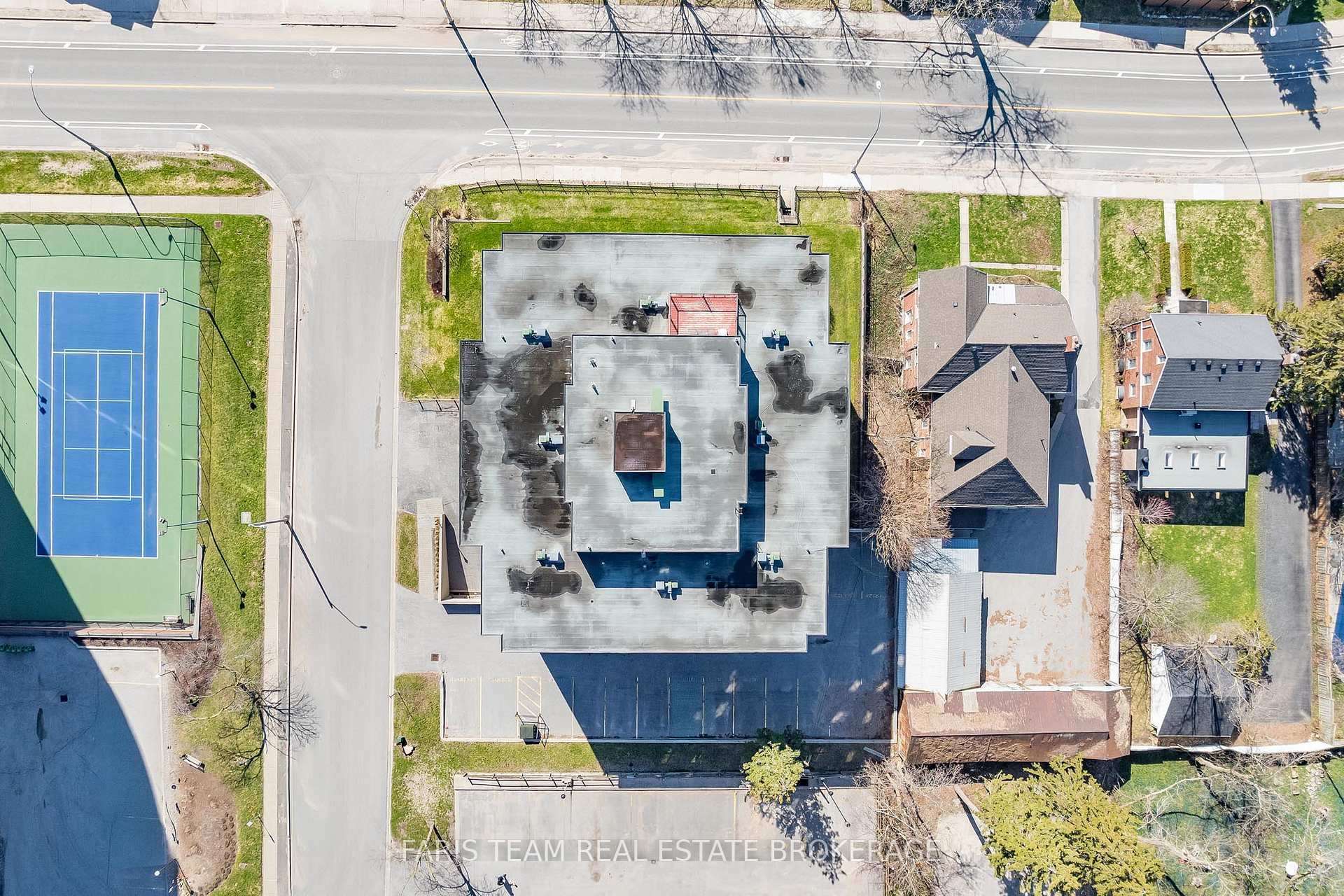Photo 25 of Unit 48, 2 Albert Street, Barrie, North Shore — HOMEH