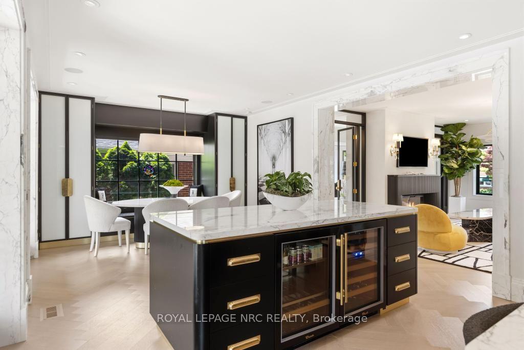 Photo 7 of 21 Hillcrest Avenue, St. Catharines, Old Glenridge — HOMEH