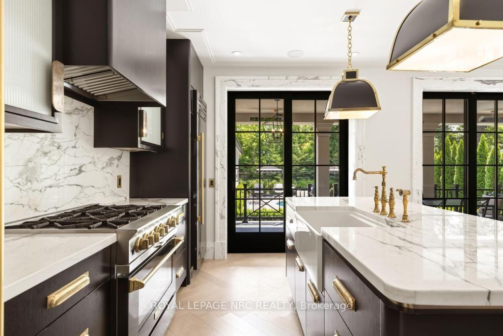 Photo 9 of 21 Hillcrest Avenue, St. Catharines, Old Glenridge — HOMEH