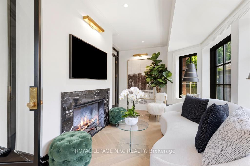 Photo 13 of 21 Hillcrest Avenue, St. Catharines, Old Glenridge — HOMEH