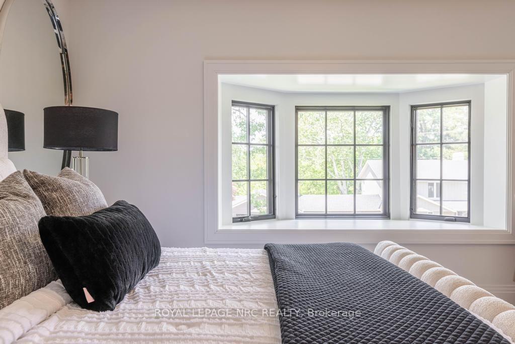 Photo 28 of 21 Hillcrest Avenue, St. Catharines, Old Glenridge — HOMEH