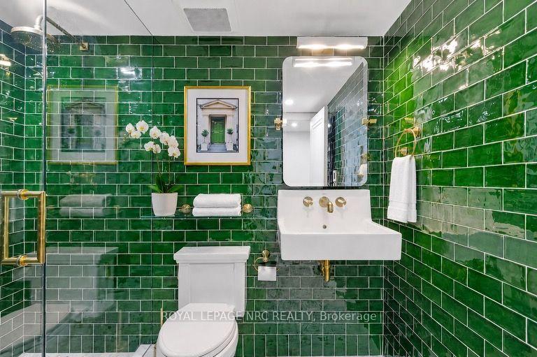 Photo 33 of 21 Hillcrest Avenue, St. Catharines, Old Glenridge — HOMEH