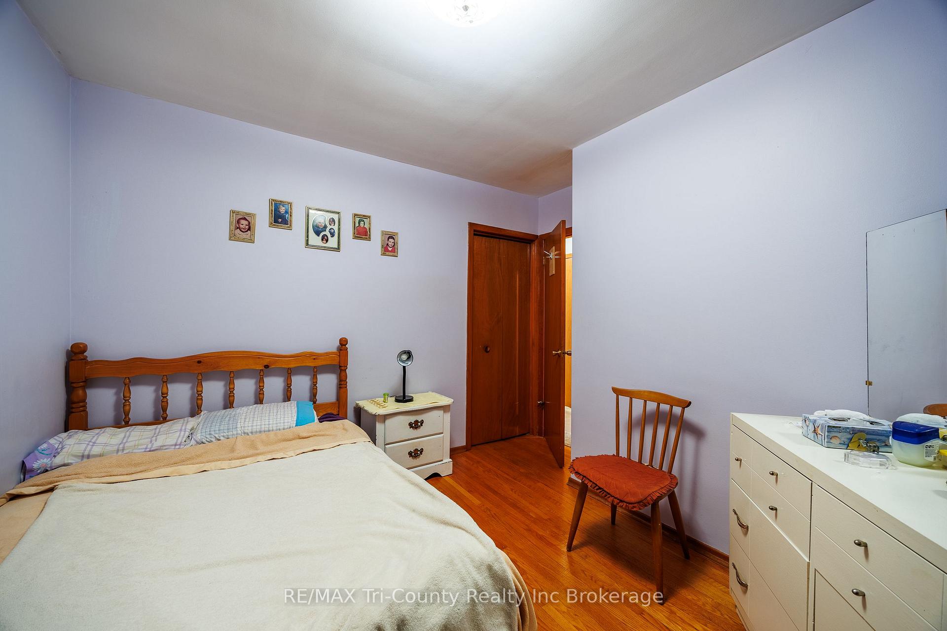 Photo 11 of 1393 Thorman Drive, Cambridge, Preston North — HOMEH