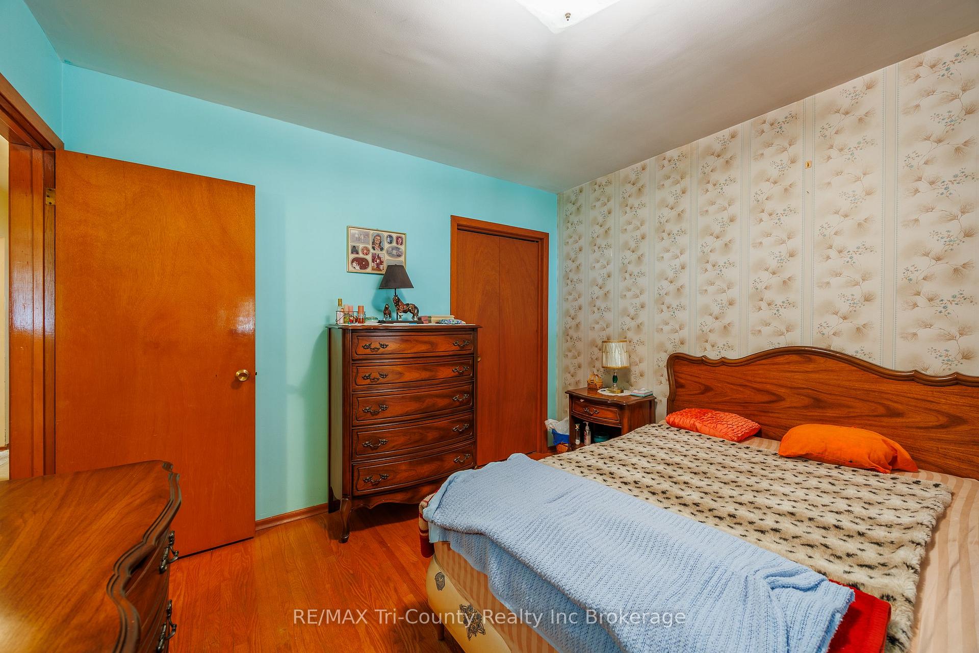 Photo 14 of 1393 Thorman Drive, Cambridge, Preston North — HOMEH