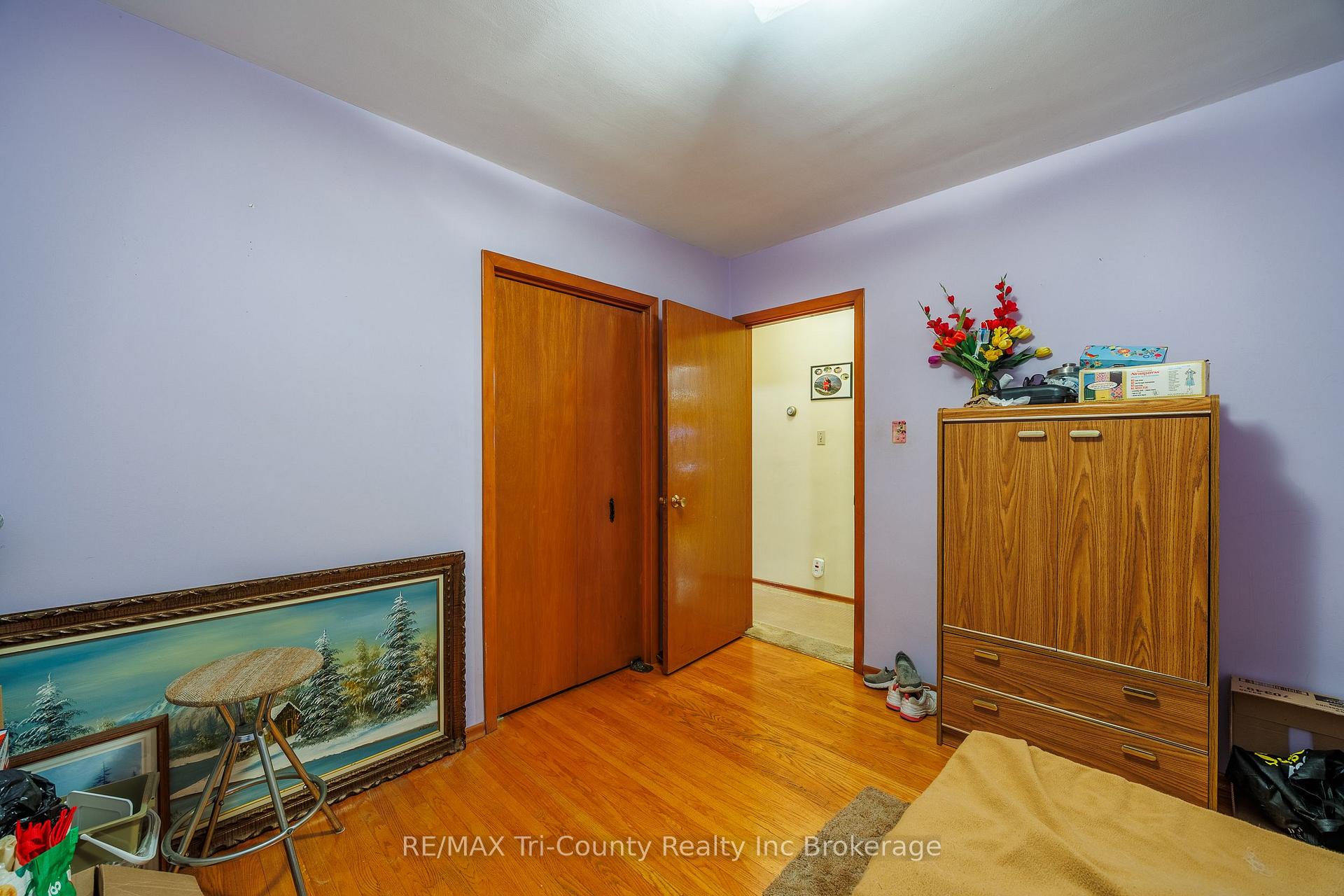Photo 15 of 1393 Thorman Drive, Cambridge, Preston North — HOMEH