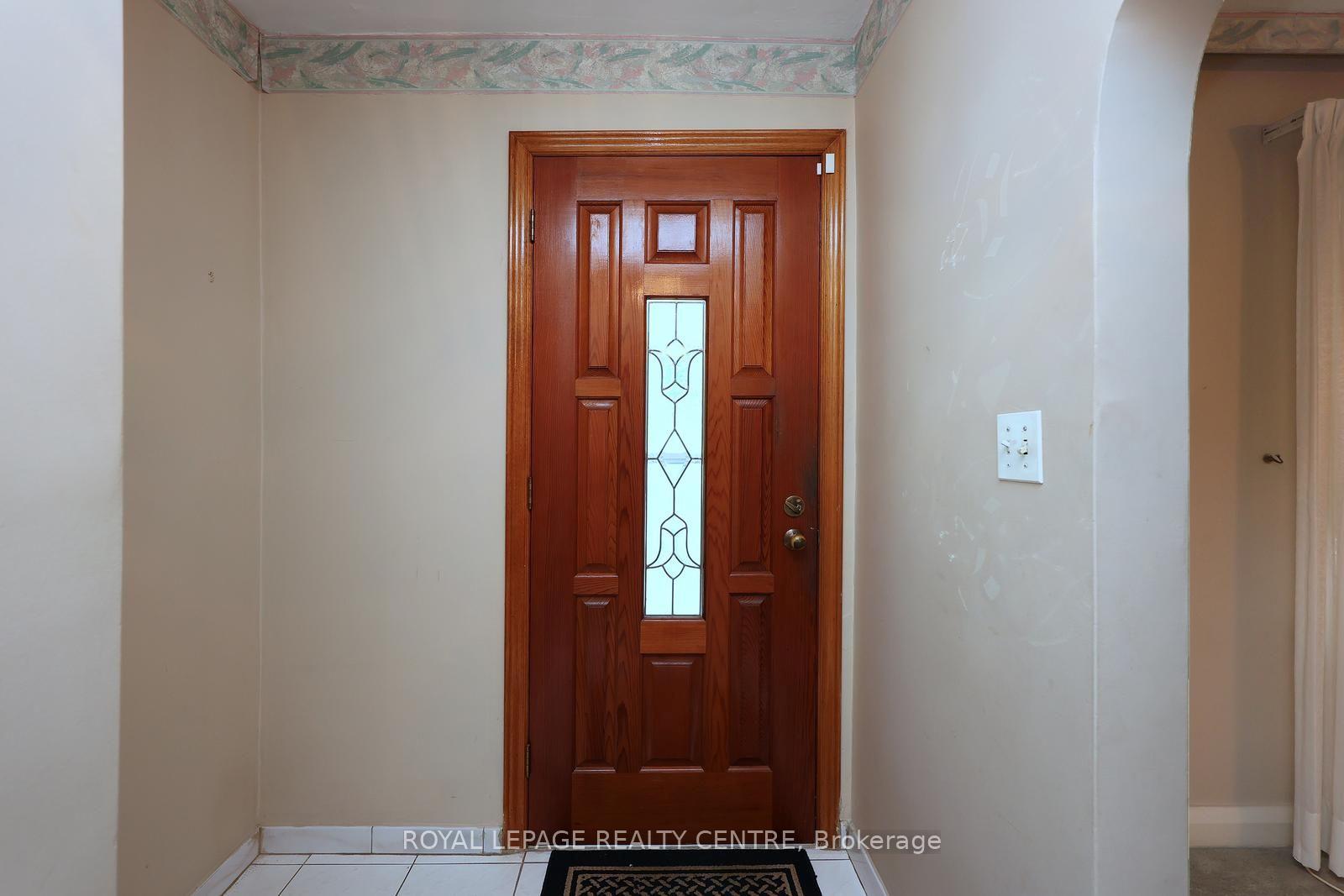Photo 6 of 170 Simpson Avenue, Etobicoke, Mimico — HOMEH