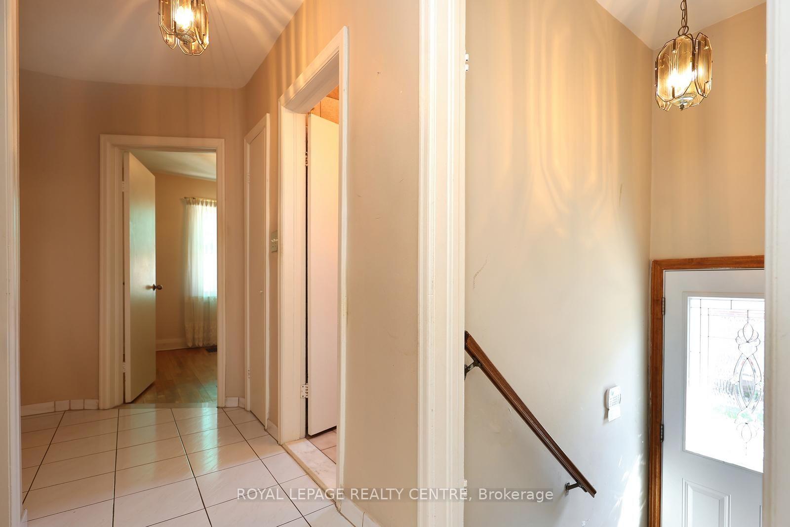 Photo 17 of 170 Simpson Avenue, Etobicoke, Mimico — HOMEH